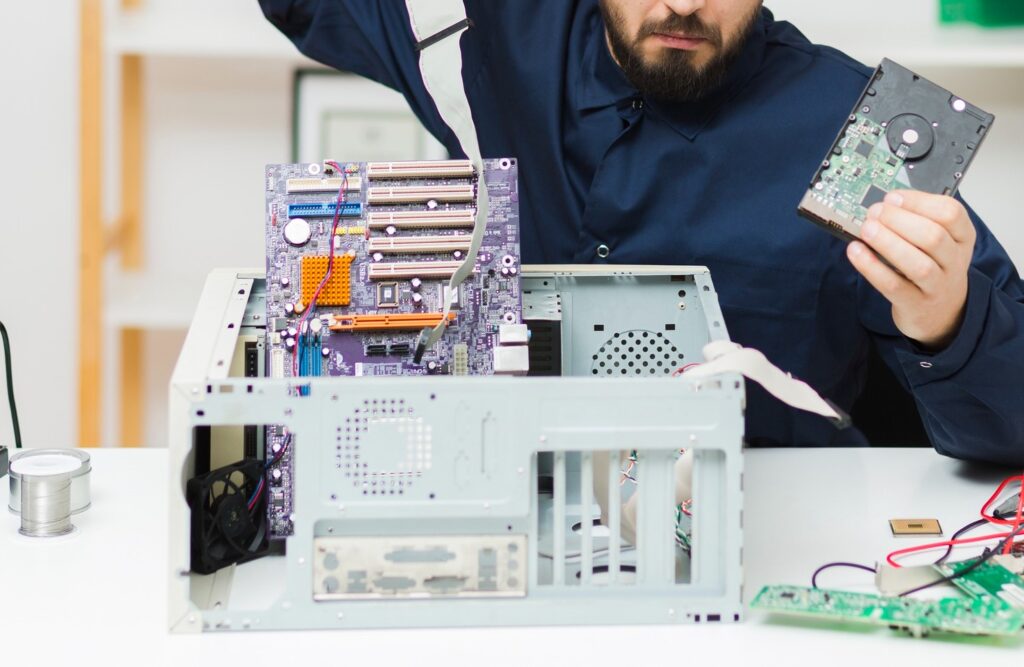 Trying to Find a Computer Repair Technician Here are a Few Things You Need to know